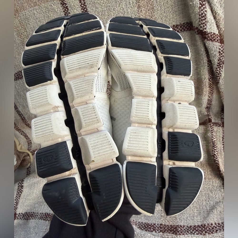 ON Cloud X White and Black Running Shoes - Picture 7 of 10